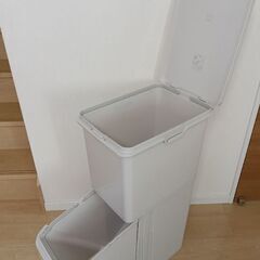 ニトリ二段ごみ箱の画像