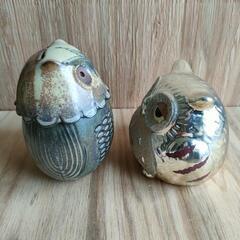 陶器のフクロウ貯金箱２個の画像