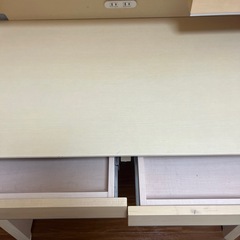 机の画像