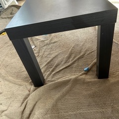 木製コーヒーテーブルの画像