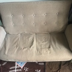 値下げ中。ニトリ　二人用足付ソファ座椅子の画像