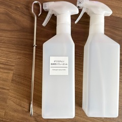無印良品 逆さでも出るスプレーと水筒洗いトングの画像