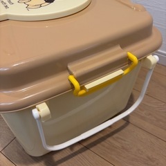 おもちゃケース（タイヤ付き）の画像
