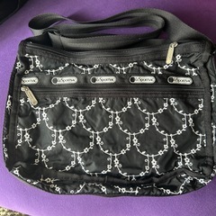 ◆レスポートサック　ショルダーバック　刺繍模様◆の画像