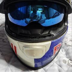 レッドブル　レプリカヘルメットの画像