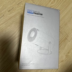 新品 ホームプロジェクターの画像
