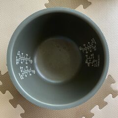 TOSHIBA RC-10HF 炊飯器の画像