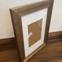 イケア額縁　無垢　21×30cmの画像