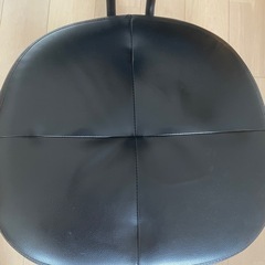 「ニトリ」コンパクトオフィス椅子の画像