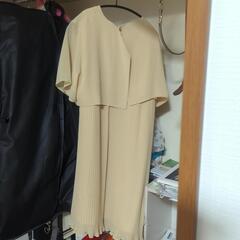 ドレス、普段着、部屋着、運動着、パジャマ等の画像