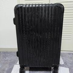 【難あり】黒のキャリーケース　スーツケースの画像