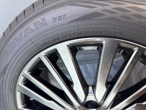 YOKOHAMAタイヤ　日産ホイール付き4本　