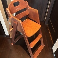 ベビーハイチェア　木製　ベルト付きで安心の画像