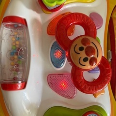 エムアンドエム それいけ! アンパンマン おしゃべりウォーカー 0259 ストッパー付きで安全に停止状態を保てる歩行器の画像