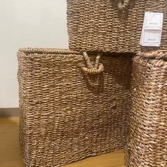 H&M HOME ふた付き収納バスケットの画像