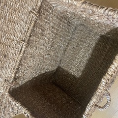 H&M HOME ふた付き収納バスケットの画像