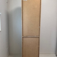 黒の木目調　本棚の画像