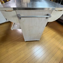 キッチンワゴンの画像