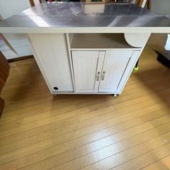 キッチンワゴンの画像