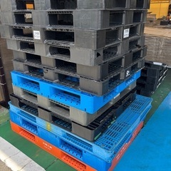 パレット　プラスチックパレット　荷物置きに
の画像