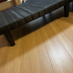 ベッドフレームの画像