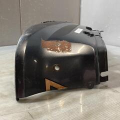 SUZUKI アドレス V100 CE11A ボディー カバー左　ADDRESS スズキ [C-25-0718-23]の画像