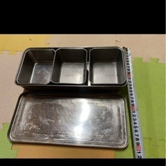 業務用　ステンレス深型バット（中）薬味入れ3個　セットの画像