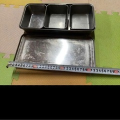 業務用　ステンレス深型バット（中）薬味入れ3個　セットの画像