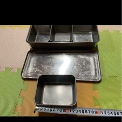 業務用　ステンレス深型バット（中）薬味入れ3個　セットの画像