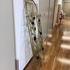 ローズアイアン　フラワースタンド〈3段〉【町田市再生家具】251177の画像