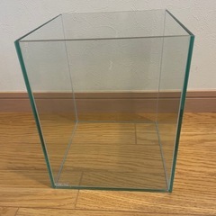 GEX フレームレス水槽の画像
