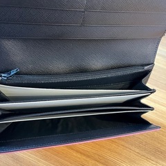 【新品未使用】　PRADA 長財布　プラダ　財布　M608 ベゴニア 二つ折り 三角プレートの画像