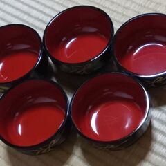 漆器 　小鉢　５個セット　煮物、先付け、酢の物、和菓子　等々　使い方は色々です。未使用の画像