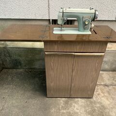 【通電、針動くOK 】ジャノメ JANOME　電動　足踏みミシン...
