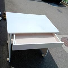 机の画像