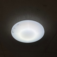 【美品】8畳用 LEDシーリングライト（調光タイプ NS001）の画像