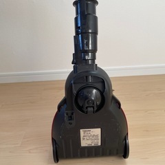 サイクロン式掃除機の画像