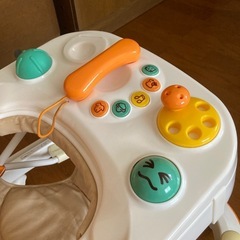 歩行器　コンビ　よちよちキーパー
の画像