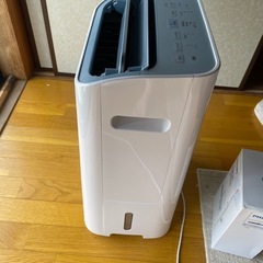 Sharp 除湿器の画像