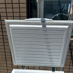 猛暑対策🥵　　Haier 冷凍庫 JF-NC103F-T ホワイトの画像
