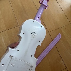 バイオリンのおもちゃの画像