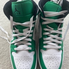 値下げしました！Air Jordan MID シューズ グリーン/ホワイトの画像