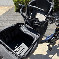 YAMAHA 電動自転車　2023年式　３人乗りの画像