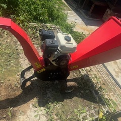 ウッドチッパー 粉砕機の画像
