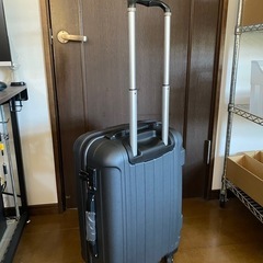 スーツケース　まあまあ綺麗
の画像
