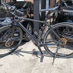 【商談中】自転車　クロスバイク　シマノ製　21段変速　27インチ　マッドブラックの画像