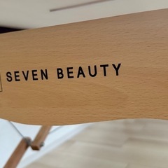 施術ベッドの画像