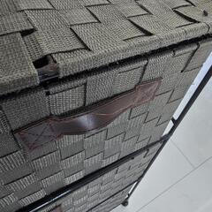 3段収納キャビネットの画像