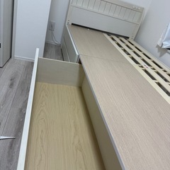 解体可能　コンセント&引き出し付き　ニトリ　シングルベッドの画像