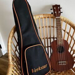 [Verkstar] ウクレレ Ukulele ソプラノ 初心者セット 高級なマホガニ―材 21インチ 【チューナー・教則本・ピック・ソフトケースなど付属】(ブラウン)の画像